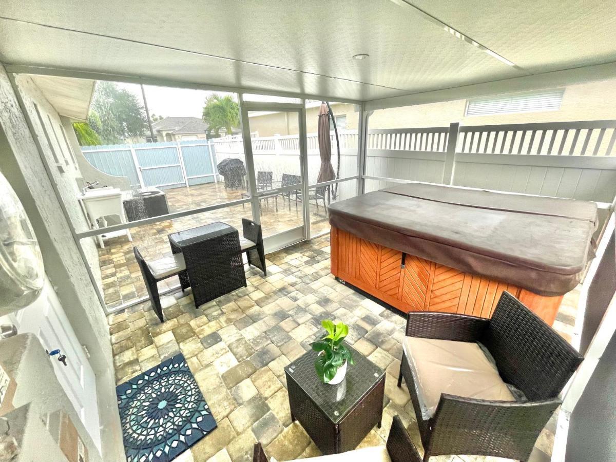 Adorable Studio In Downtown Cape Coral Near Beach! Екстер'єр фото