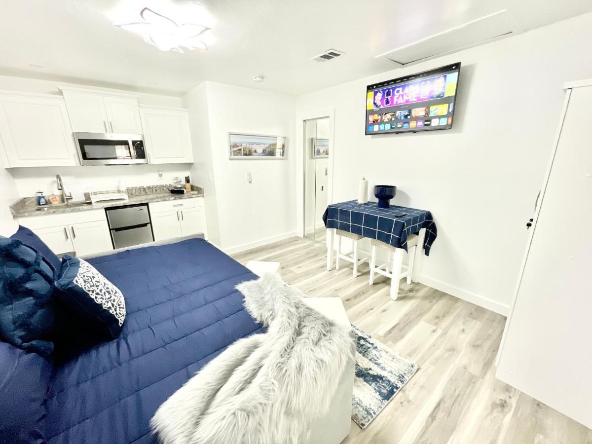 Adorable Studio In Downtown Cape Coral Near Beach! Екстер'єр фото